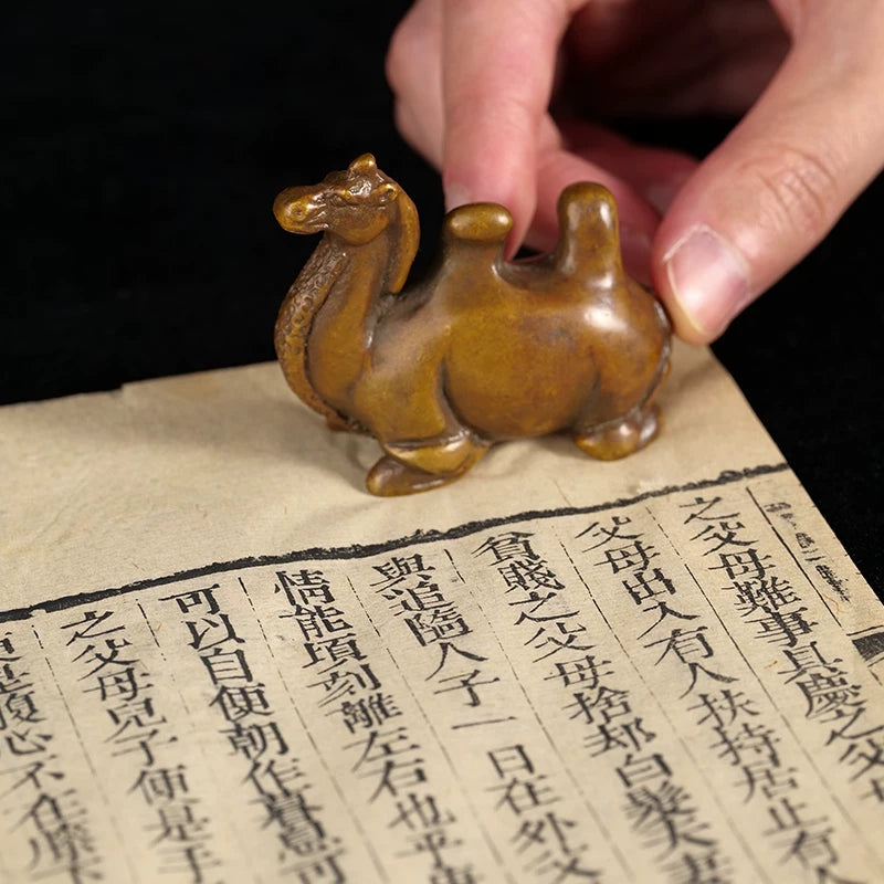 Tang-Style Camel Paperweight texture detail - Paper Weight by Xiling Yinshe (西泠印社)